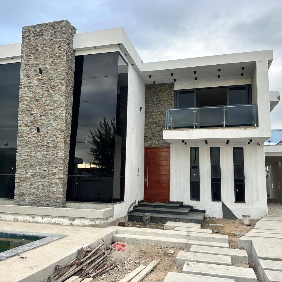 Construção Condomínio
